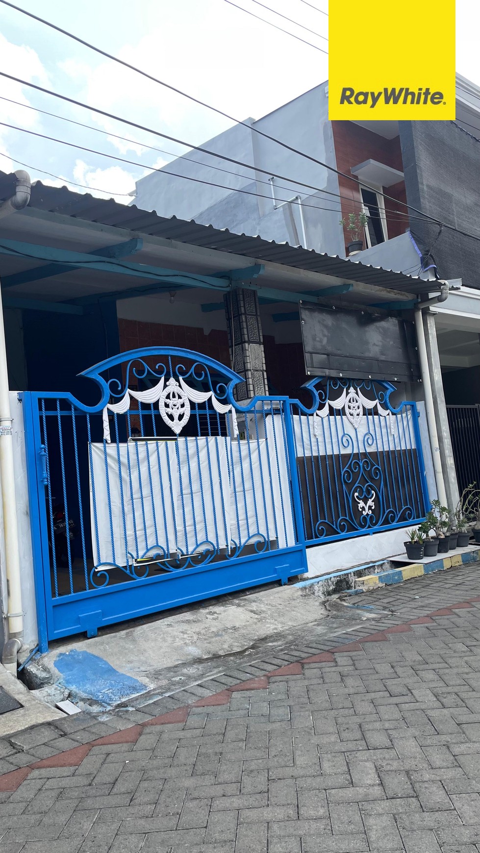 Disewakan Rumah di Darmo Permai Utara Surabaya Barat