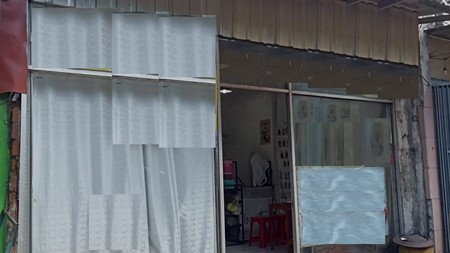 Dijual Rumah Usaha Di Pasar Kembang Surabaya