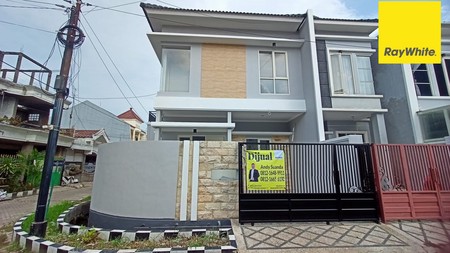 Dijual Rumah 2 Lantai SHM di Sutorejo Timur Surabaya