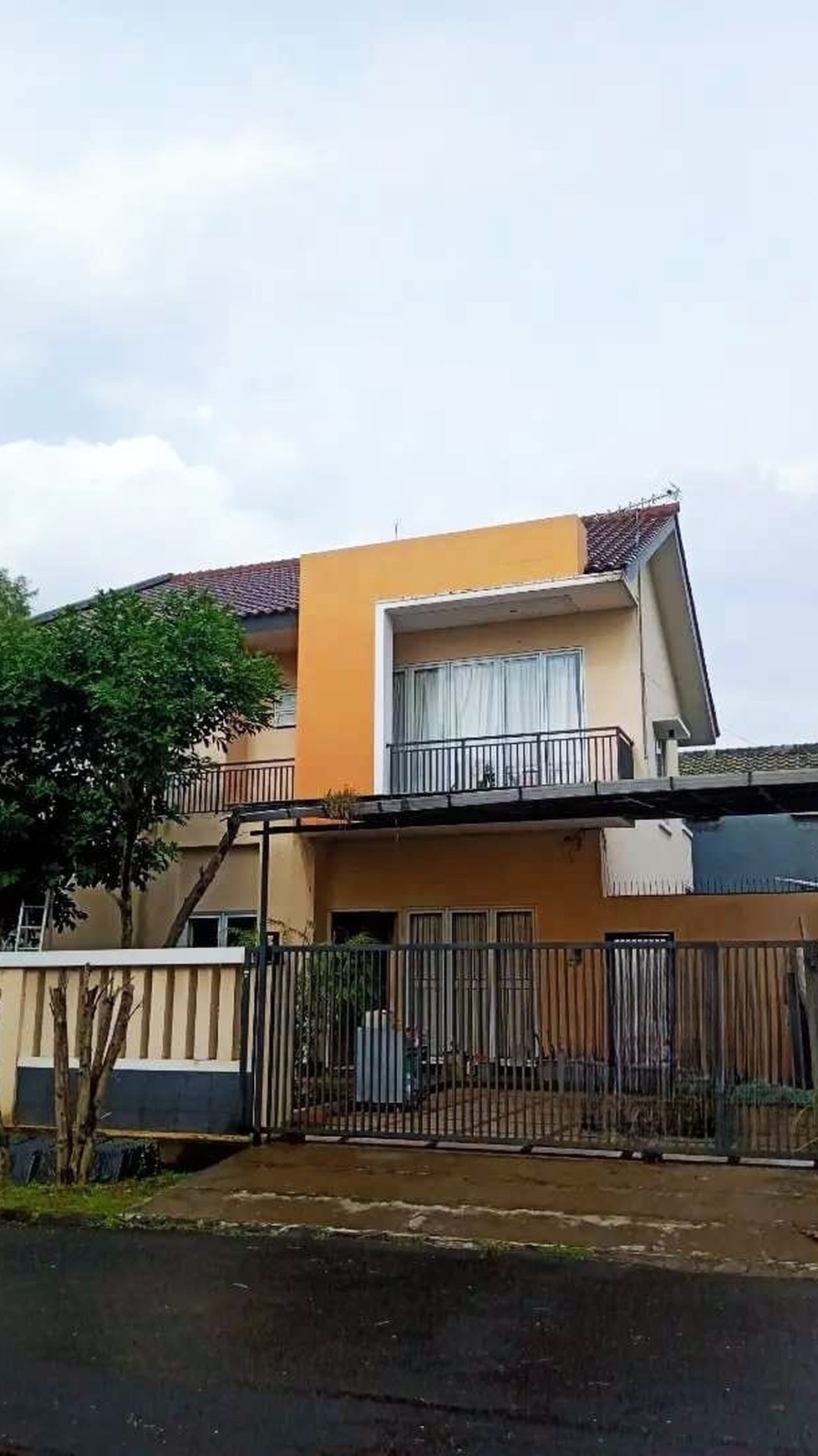 Termurah. Rumah besar Puspita Loka, BSD