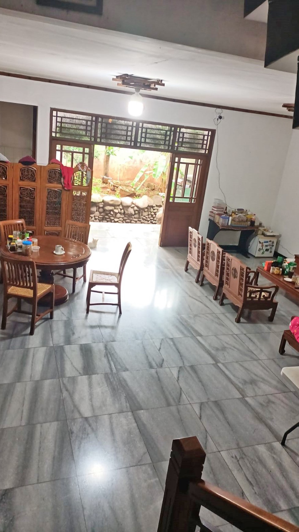 Rumah 2,5 lantai di Meruya Selatan Jakarta Barat