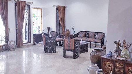 Rumah siap huni di Pondok Indah Jakarta Selatan