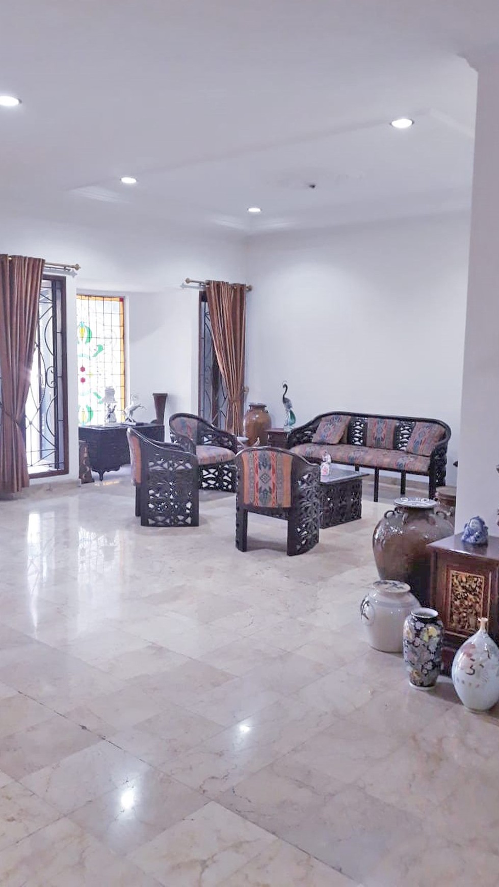 Rumah siap huni di Pondok Indah Jakarta Selatan