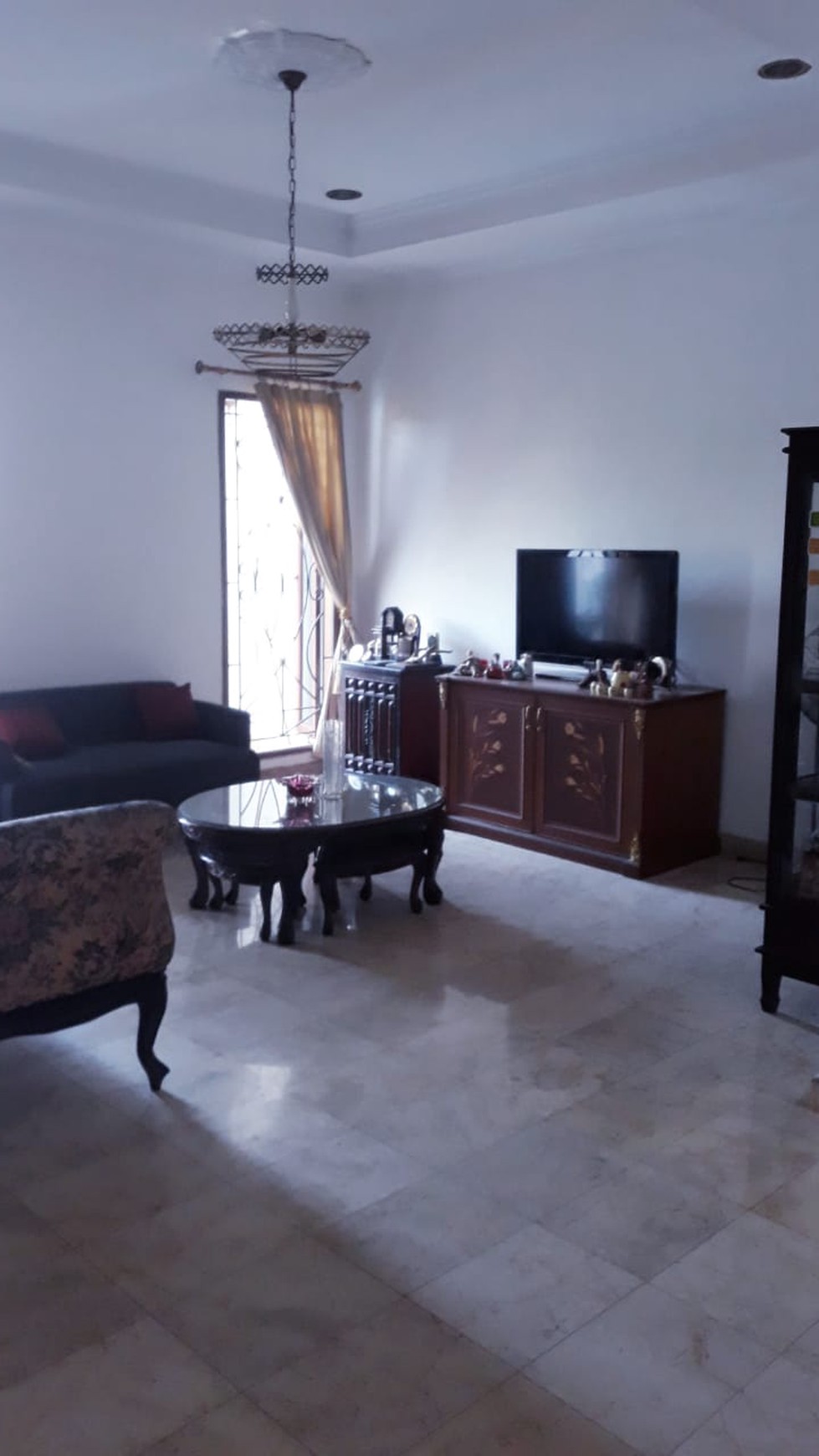 Rumah siap huni di Pondok Indah Jakarta Selatan