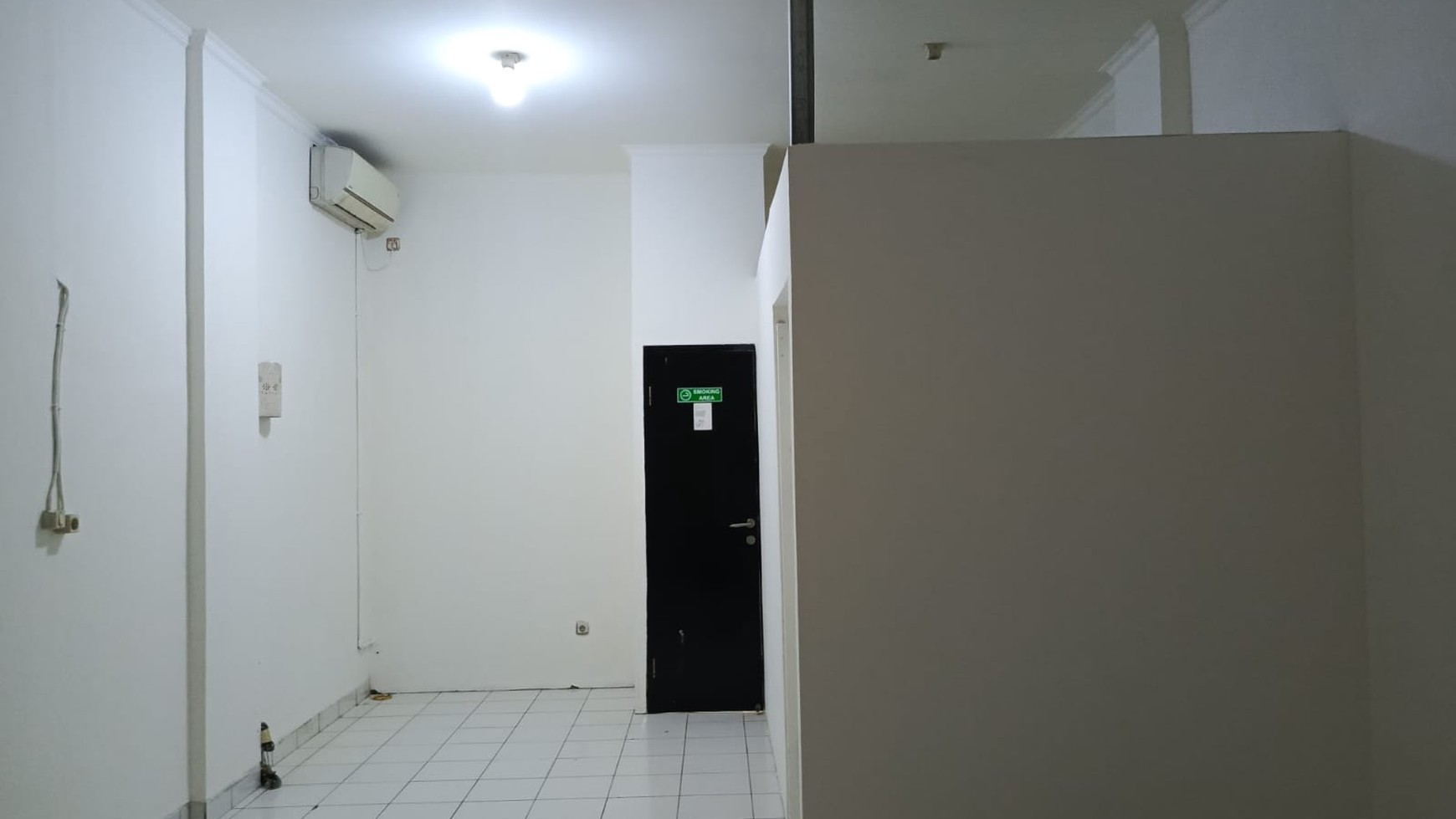 Ruko Siap Pakai, Bersih dan Terawat, lokasi Premium di jalan utama bintaro sektor 1
