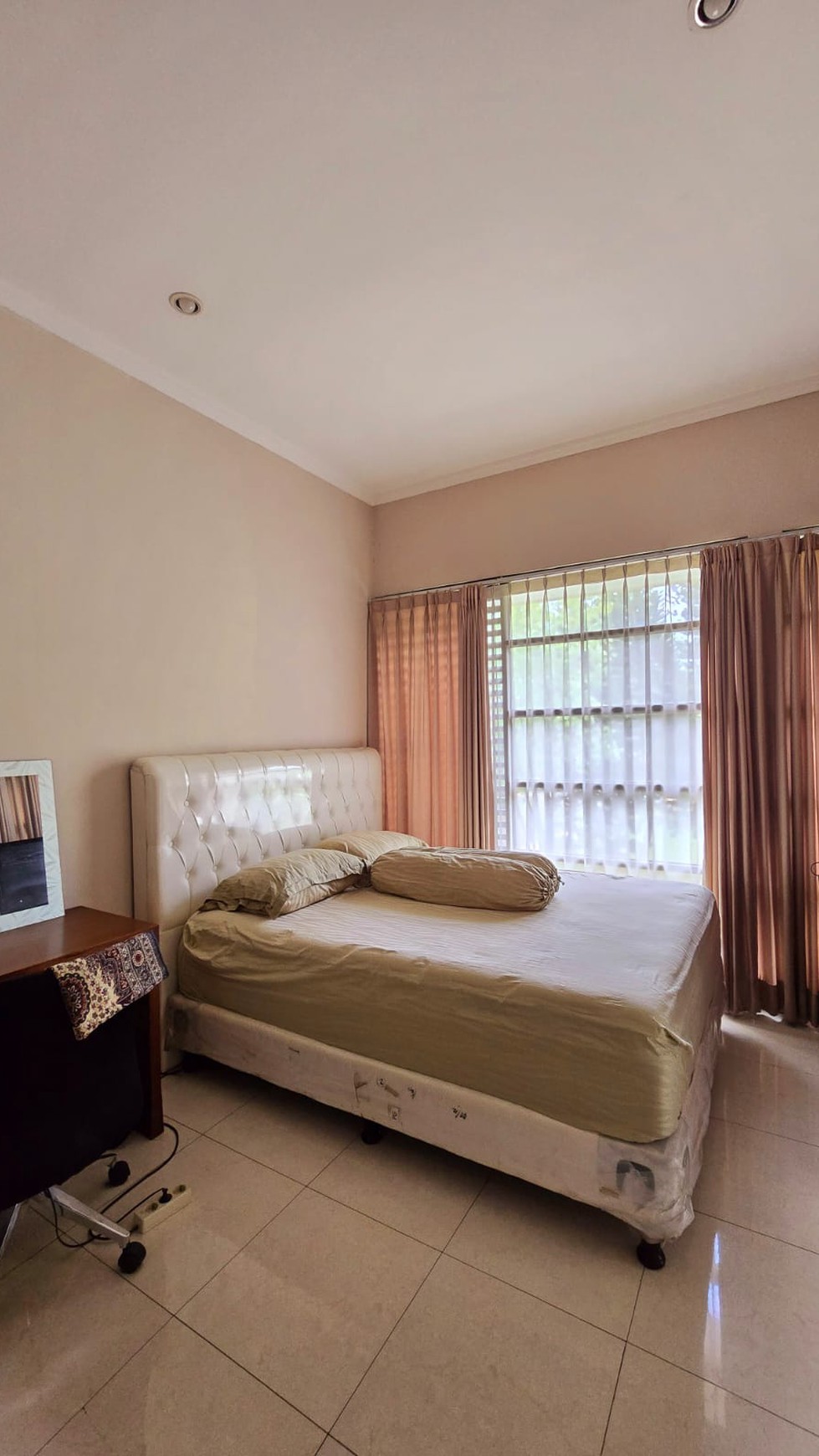 Rumah dalam cluster,bagus di Bintaro Jaya 9