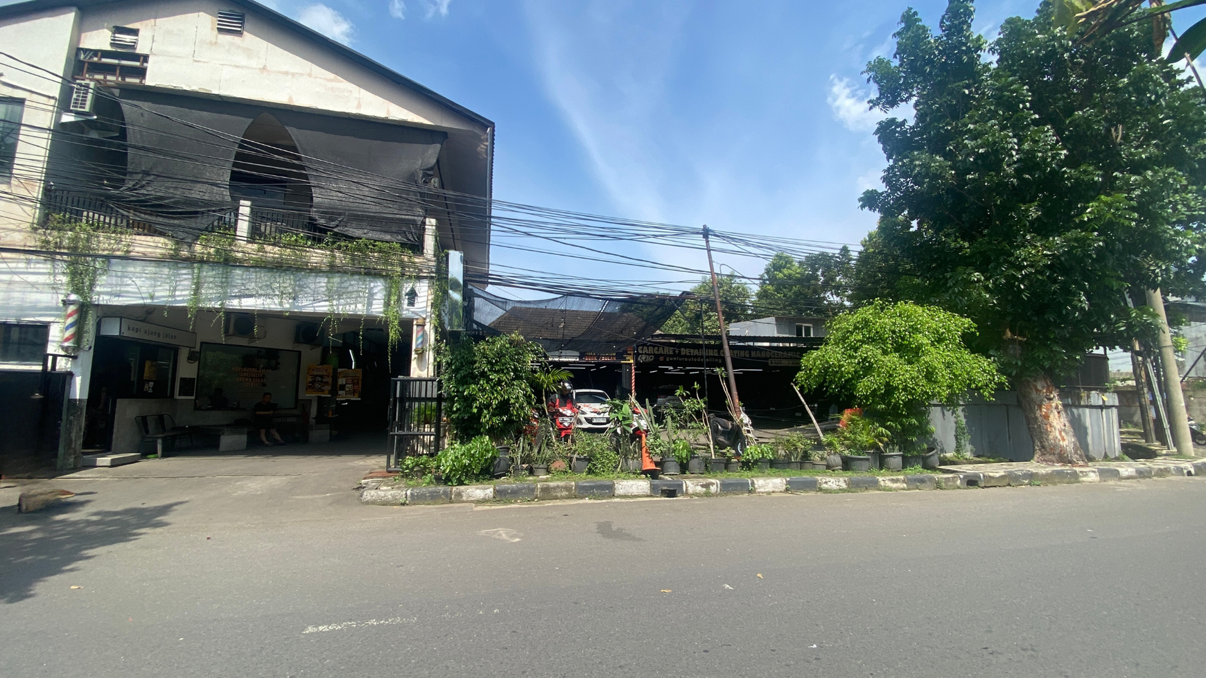 Tempat Usaha Lokasi Hook Di Jl Guntur Setiabudi Jaksel