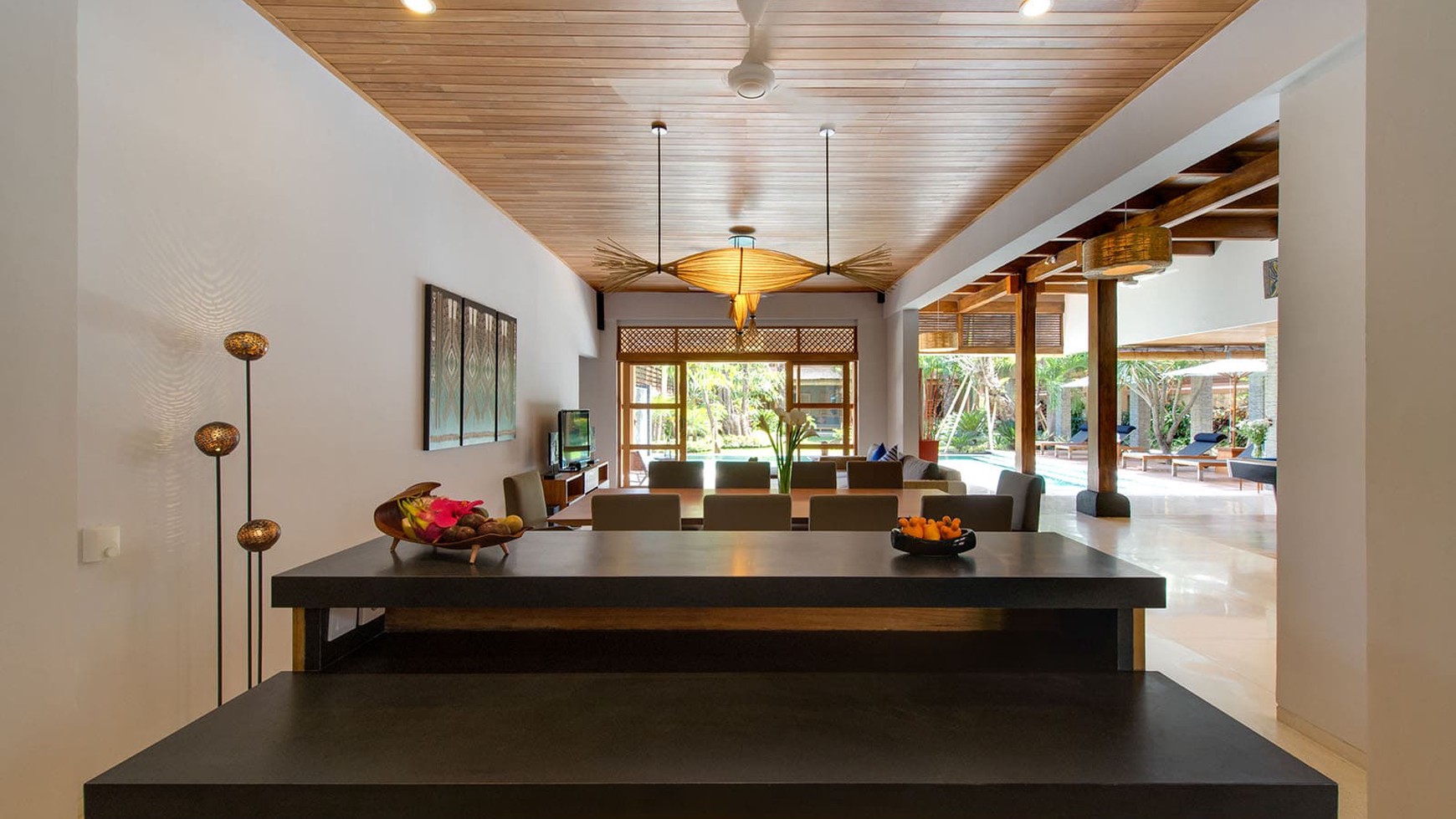 Freehold - Sprawling Luxury Estate with Tropical Gardens and Prime Seminyak Location