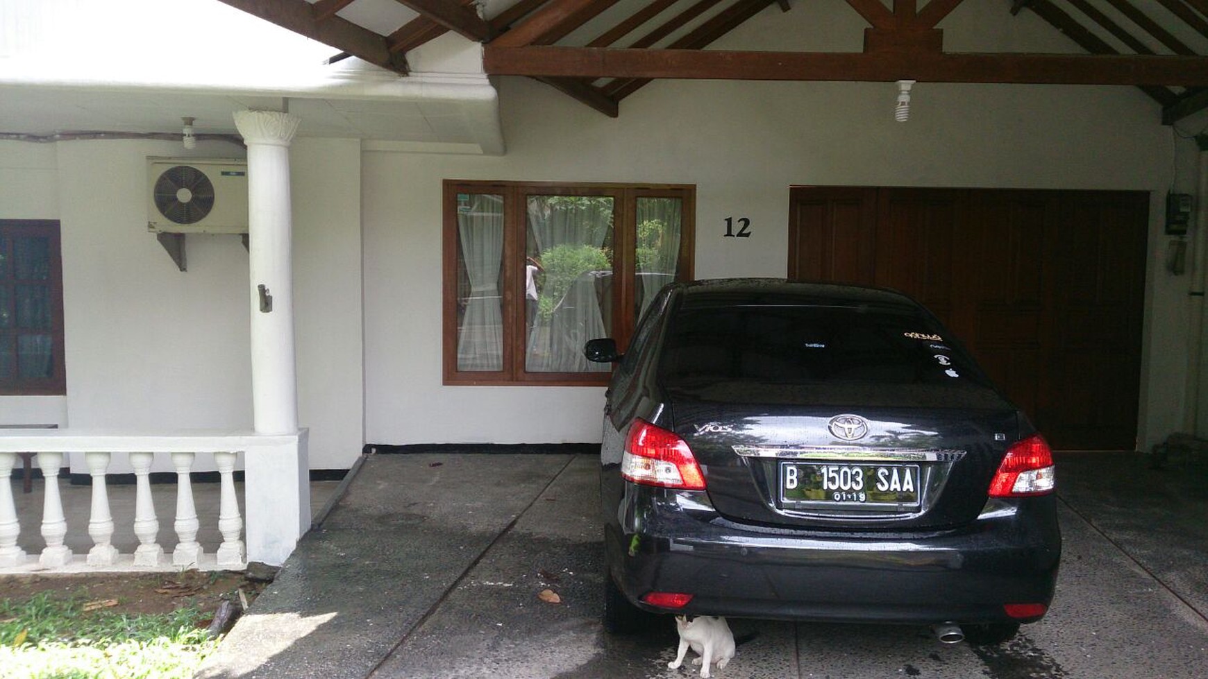 **Dijual: Rumah Dengan Tanah yang Luas di Pondok Ranji Ciputat Timur - Rp 4,2 Miliar (Nego)**