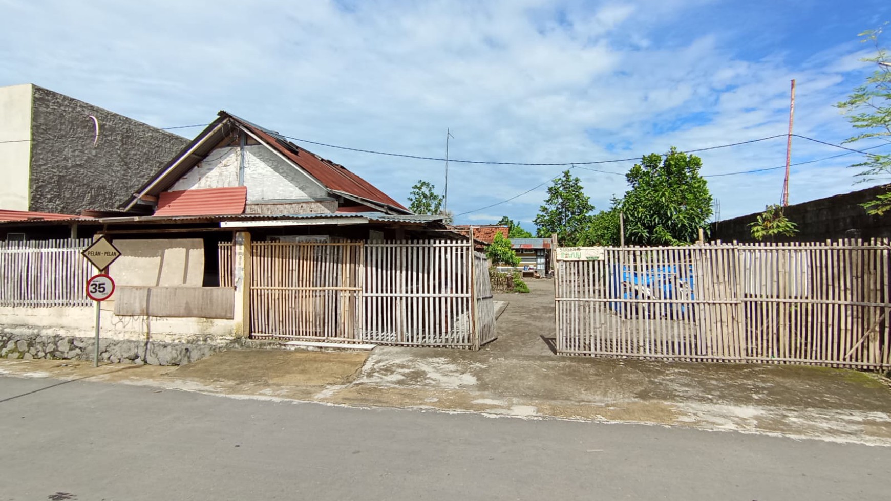 Tanah Strategis 768 Meter Persegi Dekat Jalan Damai