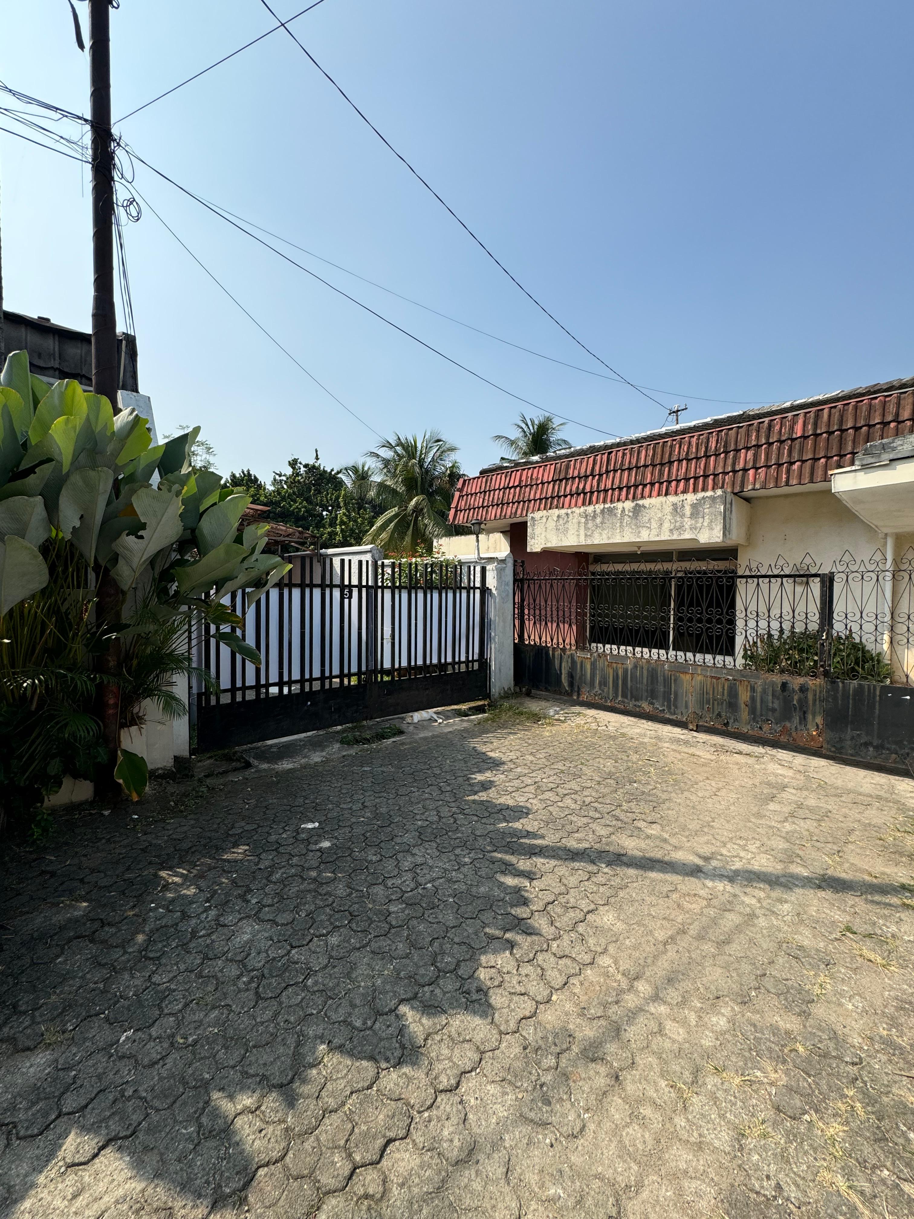 Rumah Dekat Lotte Mart Fatmawati Jakarta Selatan