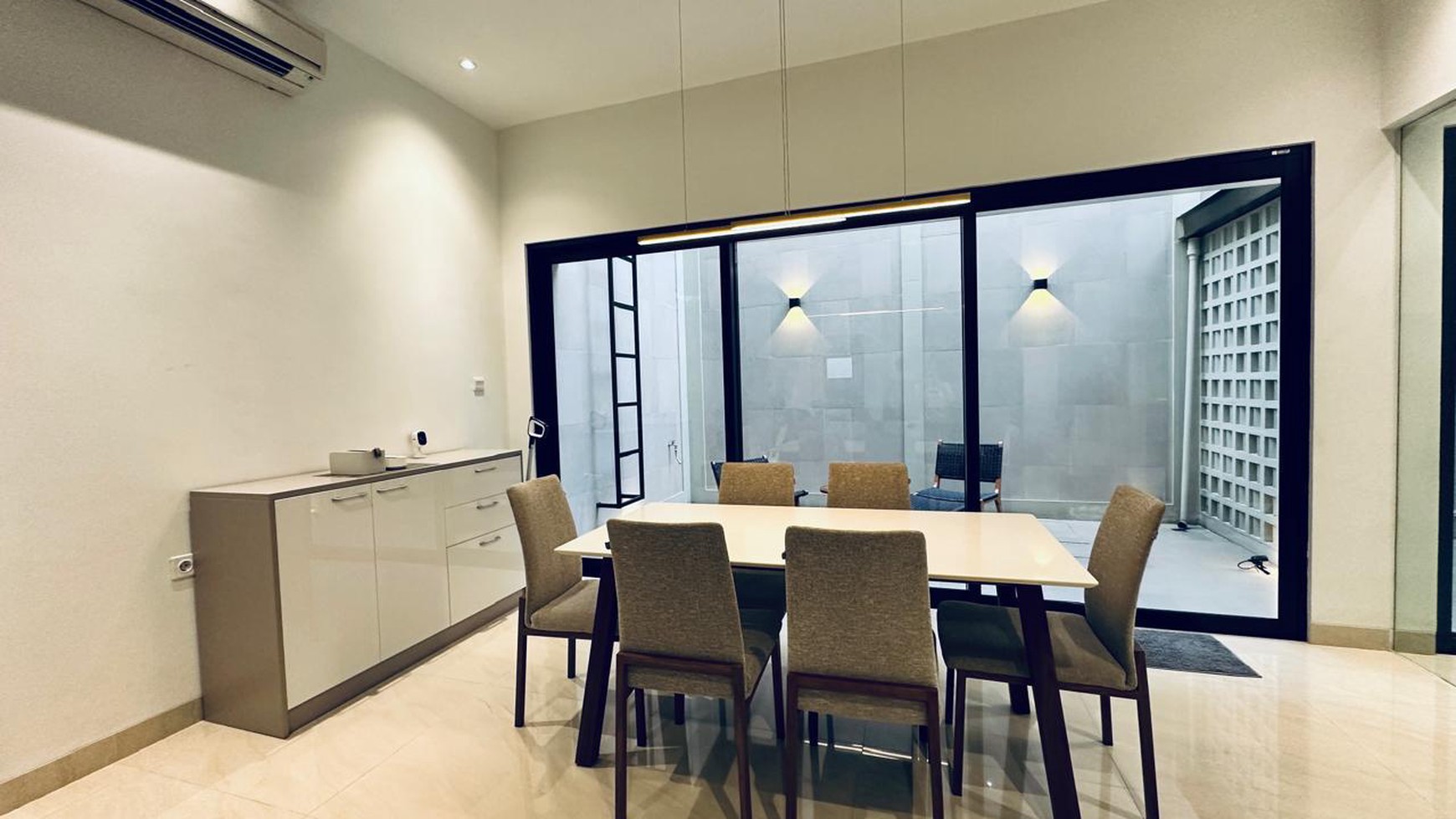 Jarang ada. Rumah bagus cluster Flamingo the Spring, Gading Serpong