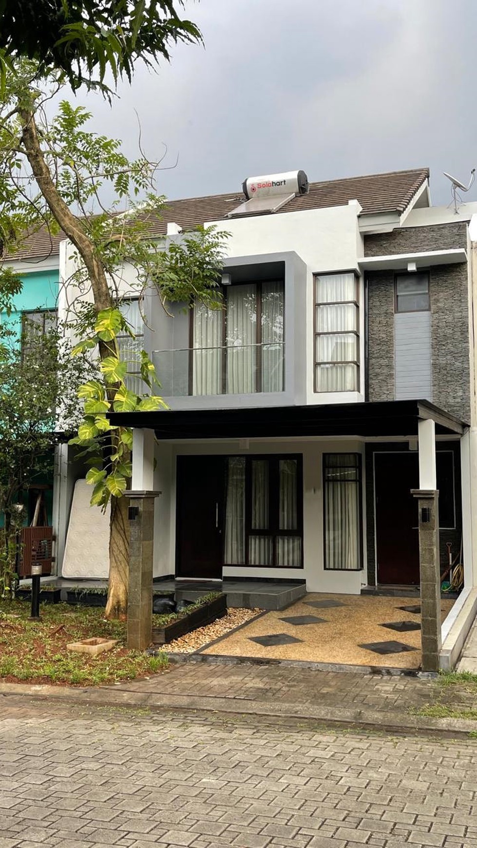 Rumah Modern Siap Huni dengan Hunian Nyaman & Asri di Foresta BSD