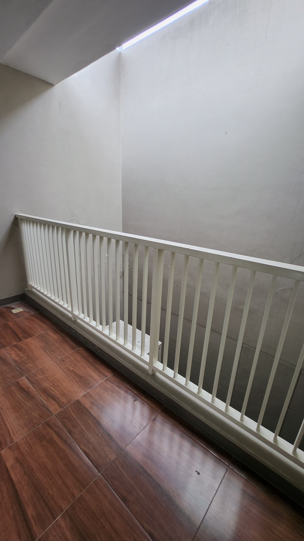Murah Rp.1 Man Dijual Rumah Citraland Greenlake Surabaya Barat Dekat Pakuwon Mall, Sma Petra 1