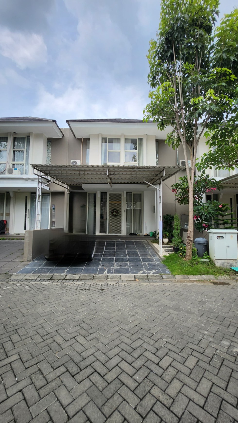 Murah Rp.1 Man Dijual Rumah Citraland Greenlake Surabaya Barat Dekat Pakuwon Mall, Sma Petra 1