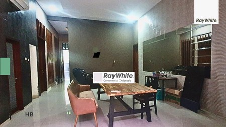 Dijual rumah 3,5 lantai di jl. Pam Baru, Benhil, Pejompongan , Jakarta Pusat