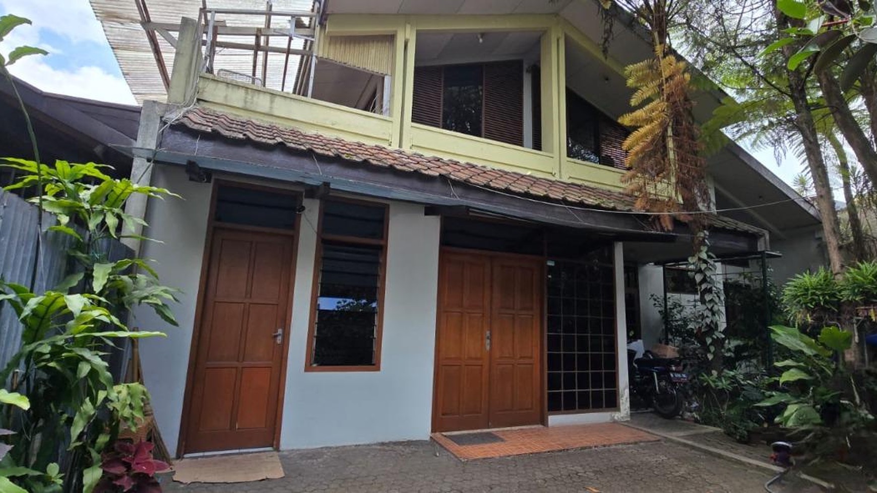 Rumah Hitung Tanah Area Cipete