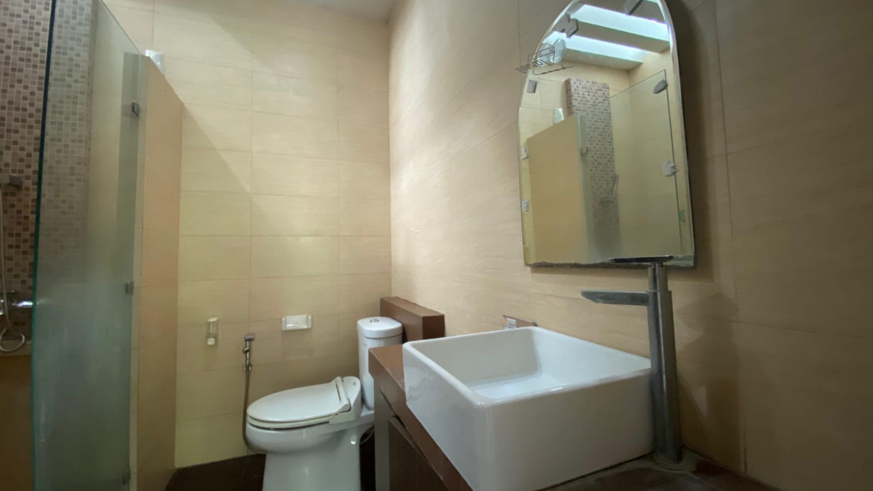 Rumah Hitung Tanah Area Cipete