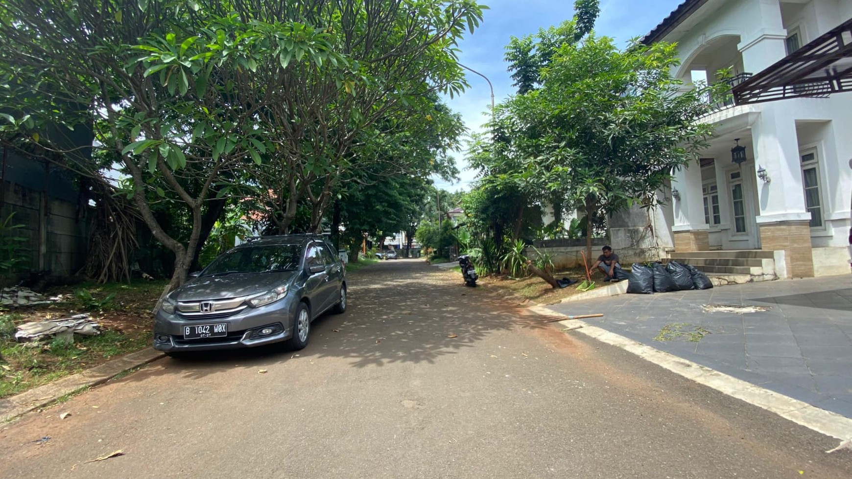 Rumah Hitung Tanah Area Cipete