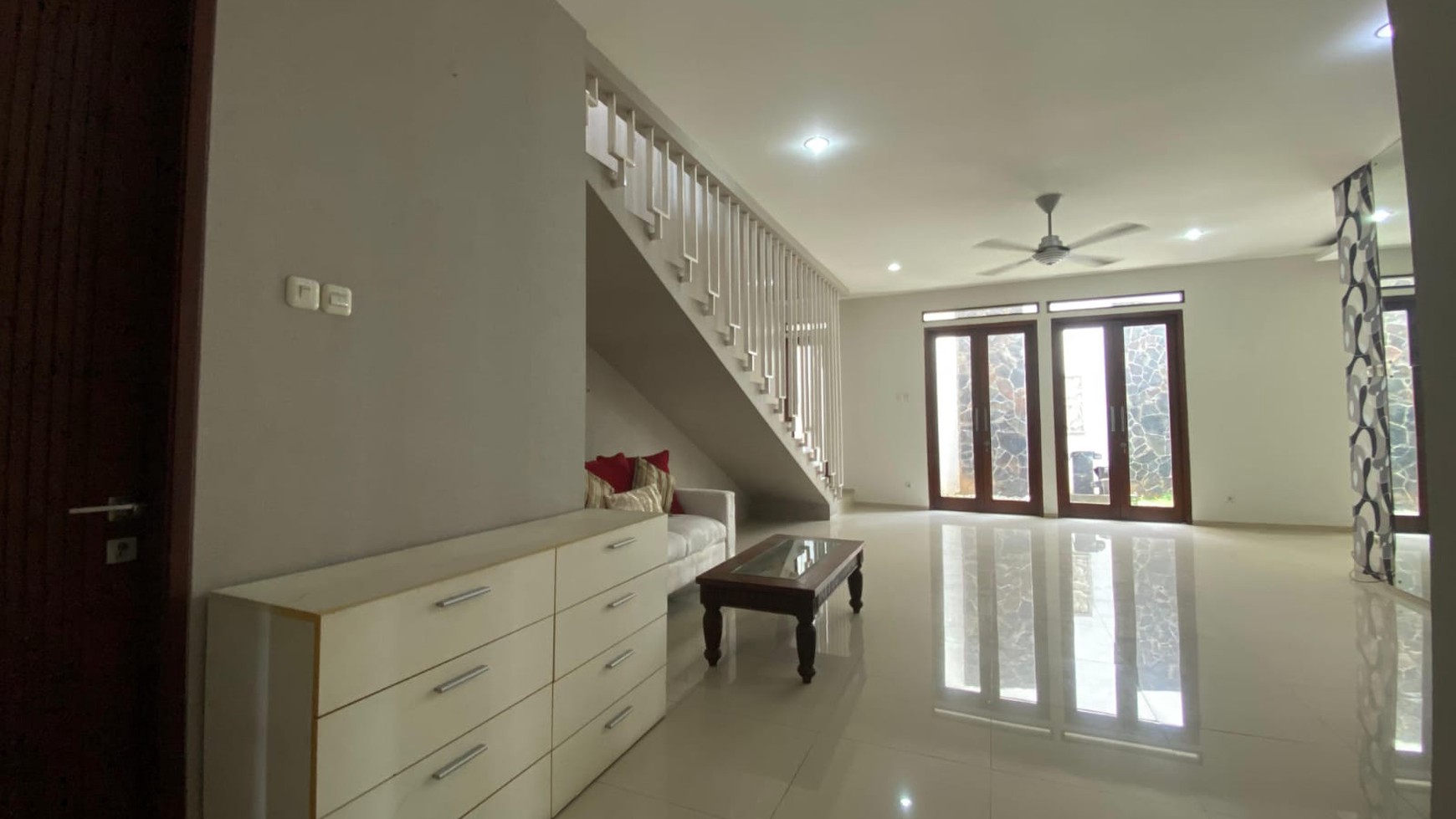 Rumah Hitung Tanah Area Cipete