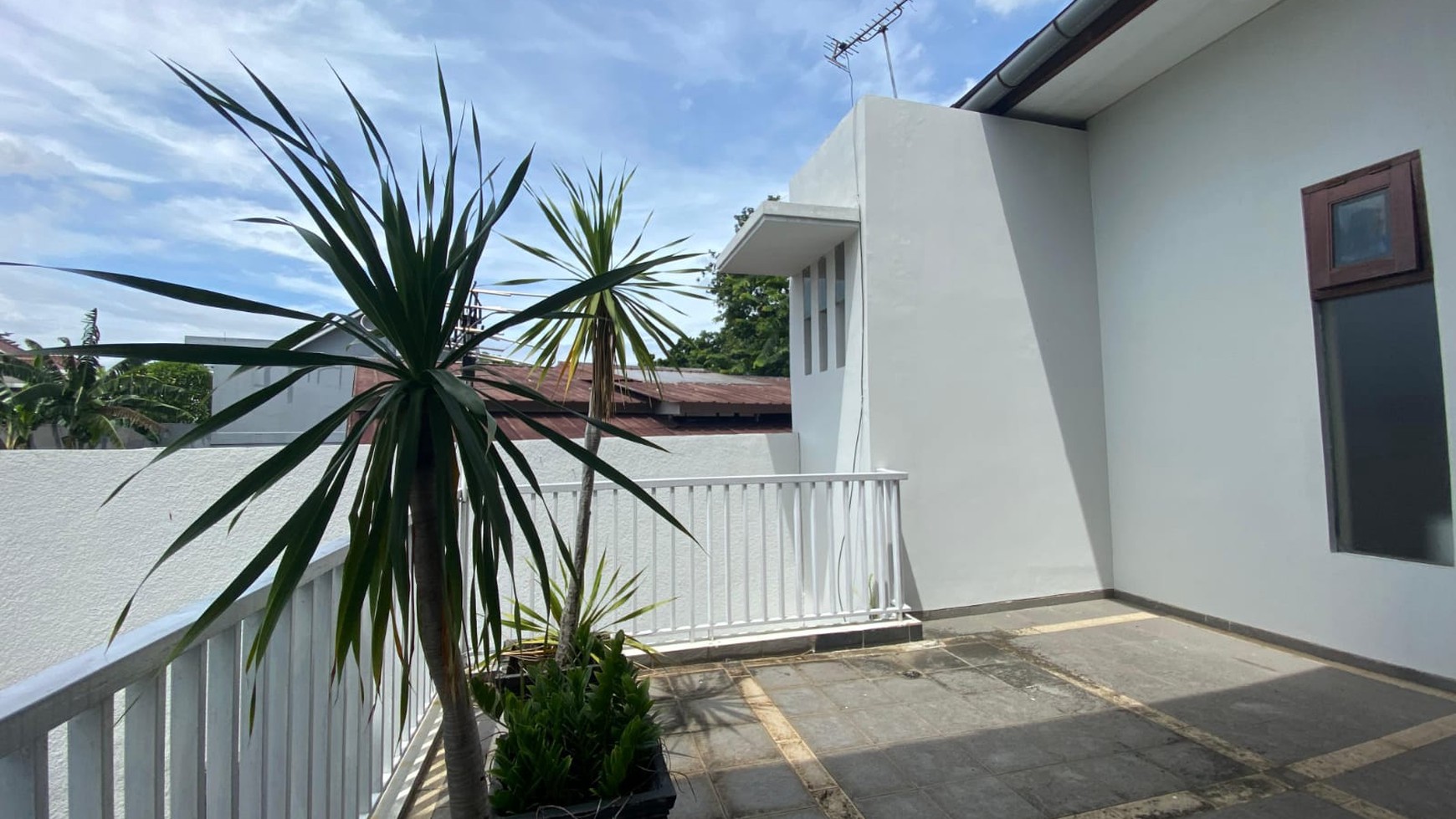 Rumah Hitung Tanah Area Cipete