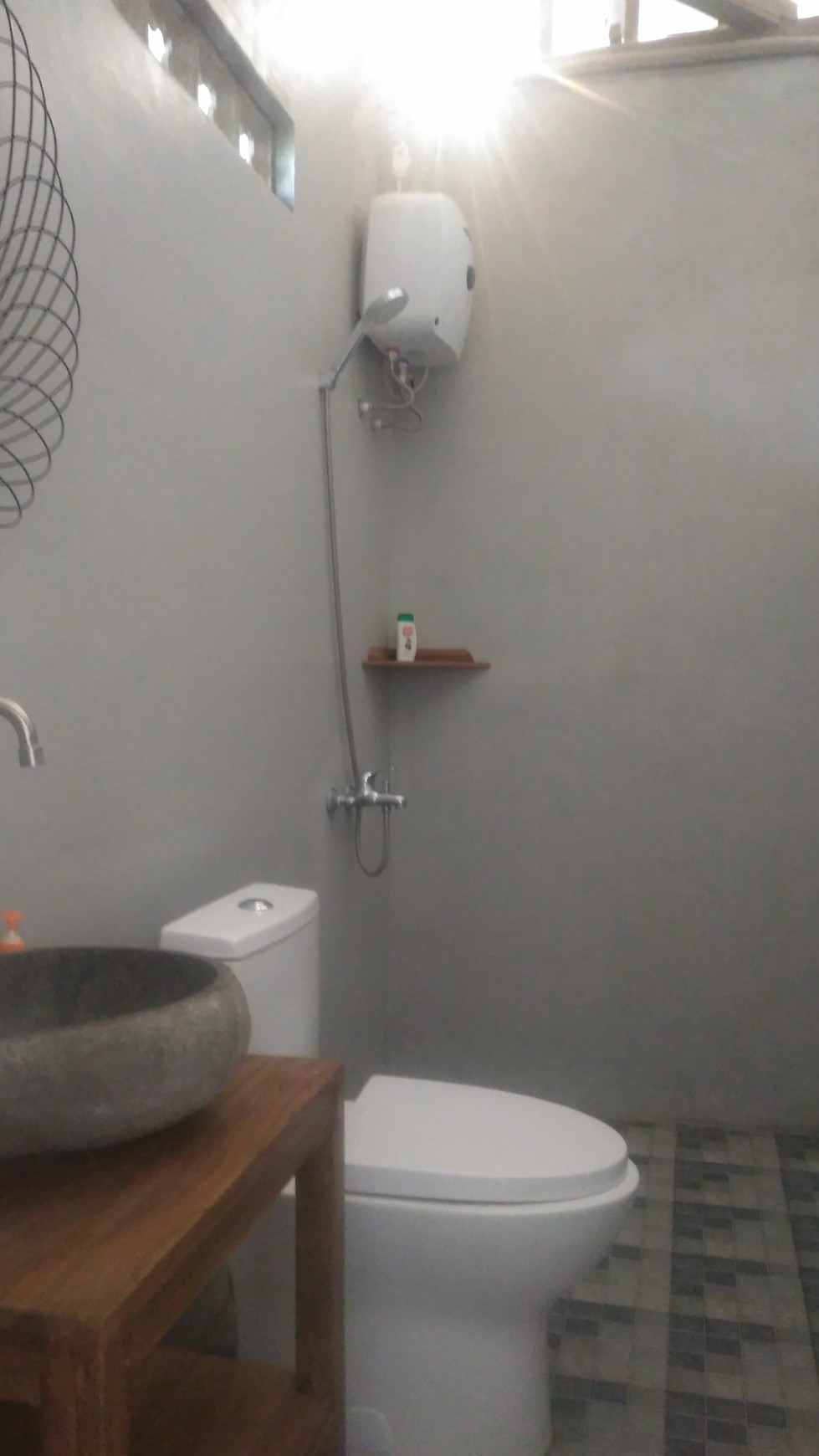 Jual Villa Kayu daerah kasongan yogyakarta dekat kawasan wisata malioboro