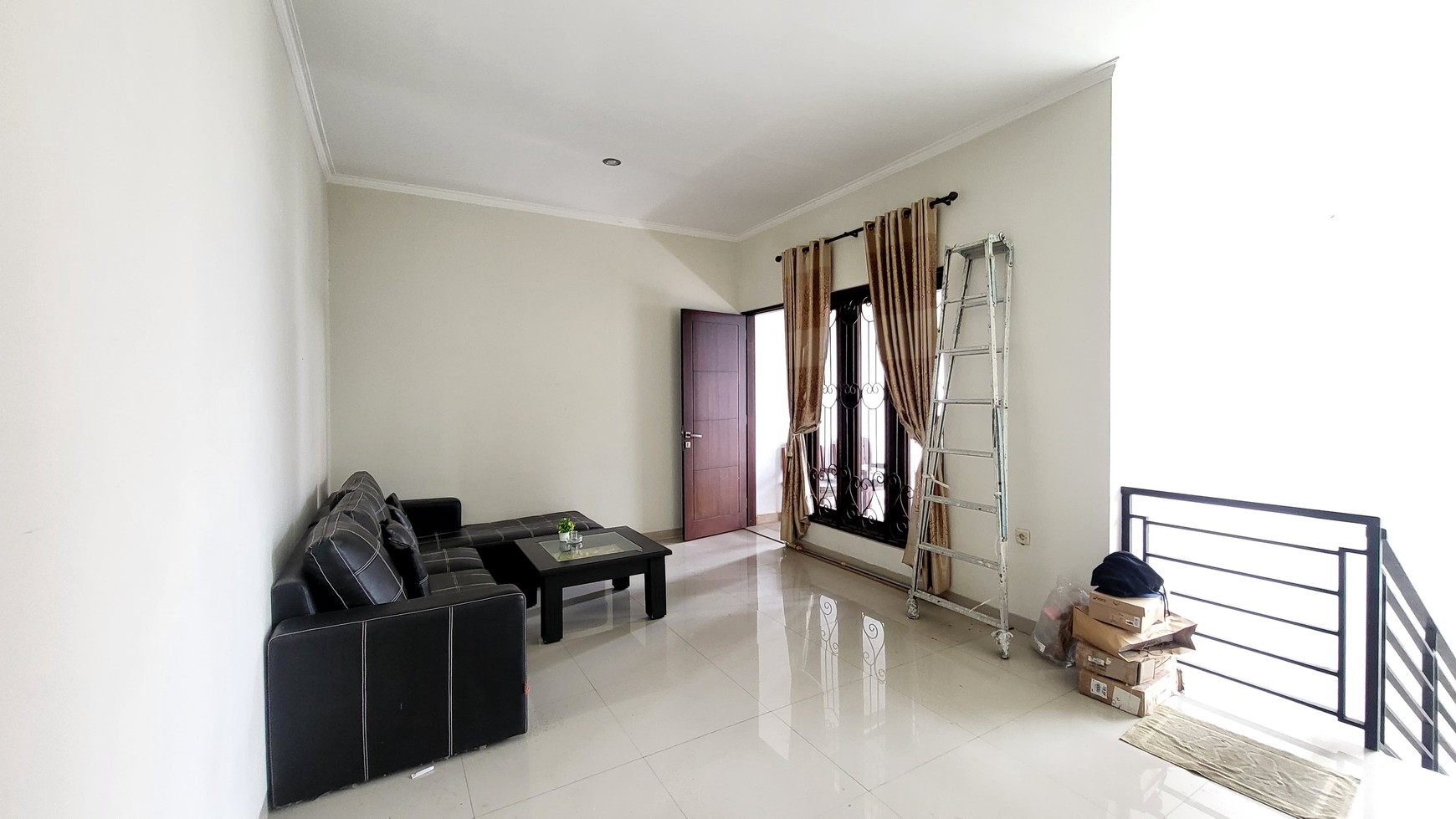 For Rent 5-Bedroom House Near Bali Kiddy School in Kerobokan