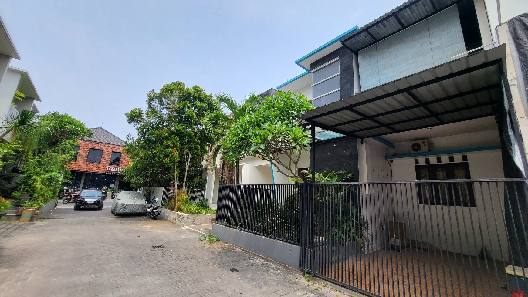 For Rent 5-Bedroom House Near Bali Kiddy School in Kerobokan