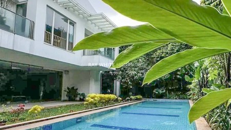 Rumah Mewah Siap Huni di Jl Patal Senayan Design Modern