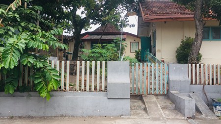 RUMAH KLASIK DI TENGAH KAWASAN WISATA, DEKAT KRATON YOGYAKARTA.