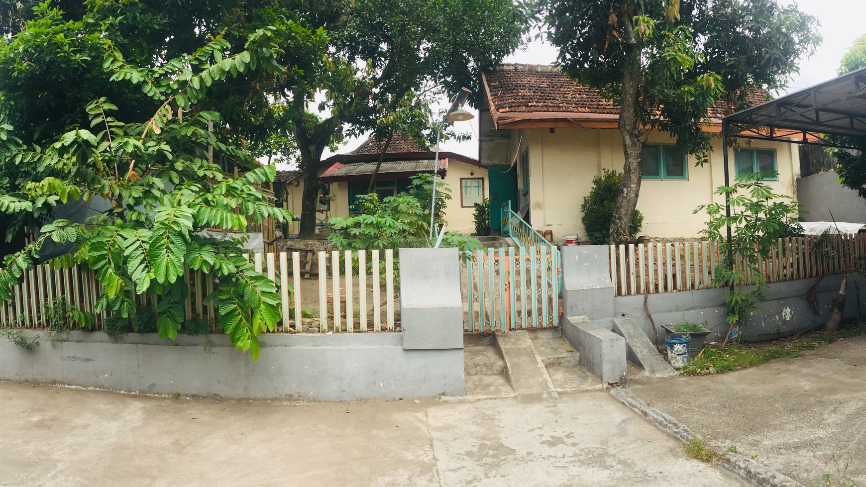RUMAH KLASIK DI TENGAH KAWASAN WISATA, DEKAT KRATON YOGYAKARTA.
