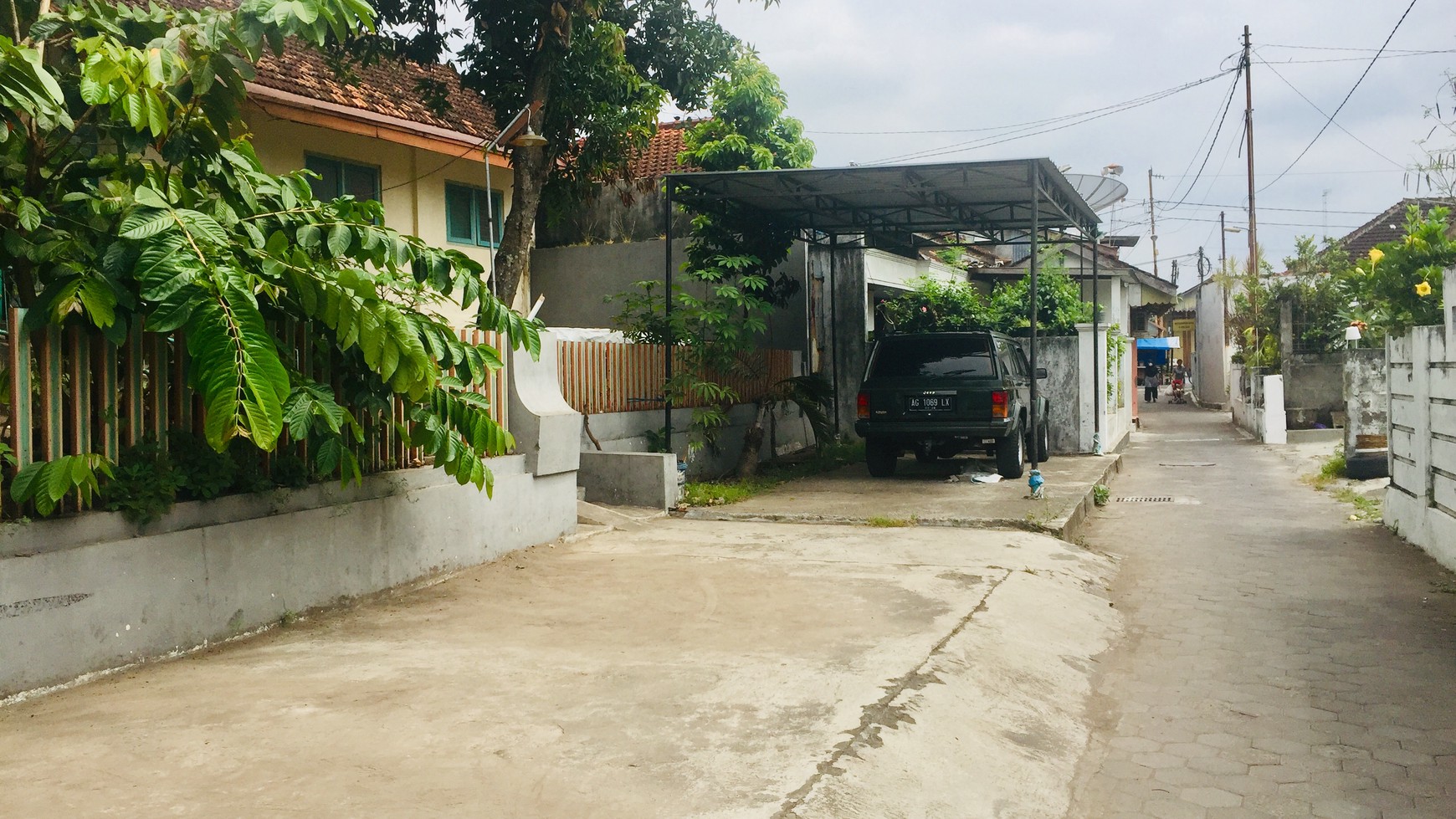 RUMAH KLASIK DI TENGAH KAWASAN WISATA, DEKAT KRATON YOGYAKARTA.