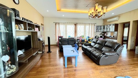 Rumah Bagus Lokasi Strategis di Bintaro Jaya Sektor 7
