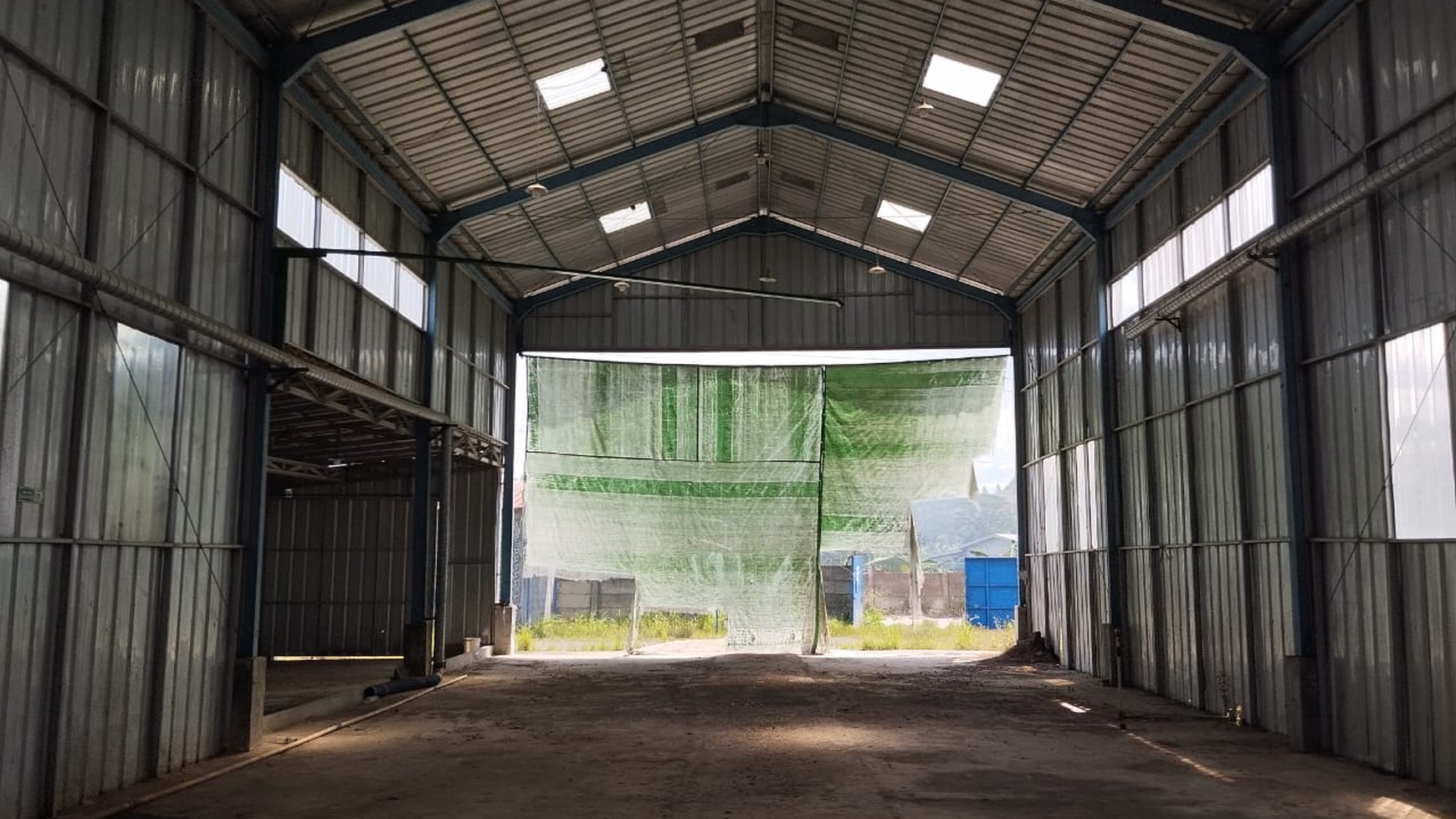 Gudang Murah Dengan Luas Tanah 1100 M2 Di Kelapanunggal, Gunung Putri, Bogor