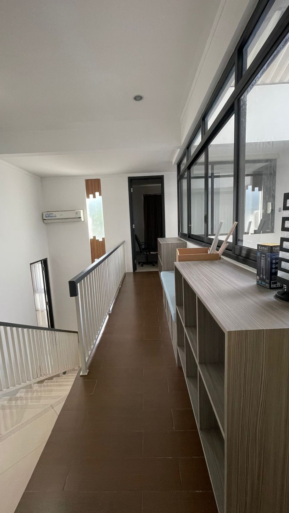 Disewakan Rumah Baru Modern Minimalis Lokasi Strategis di Bintaro 7