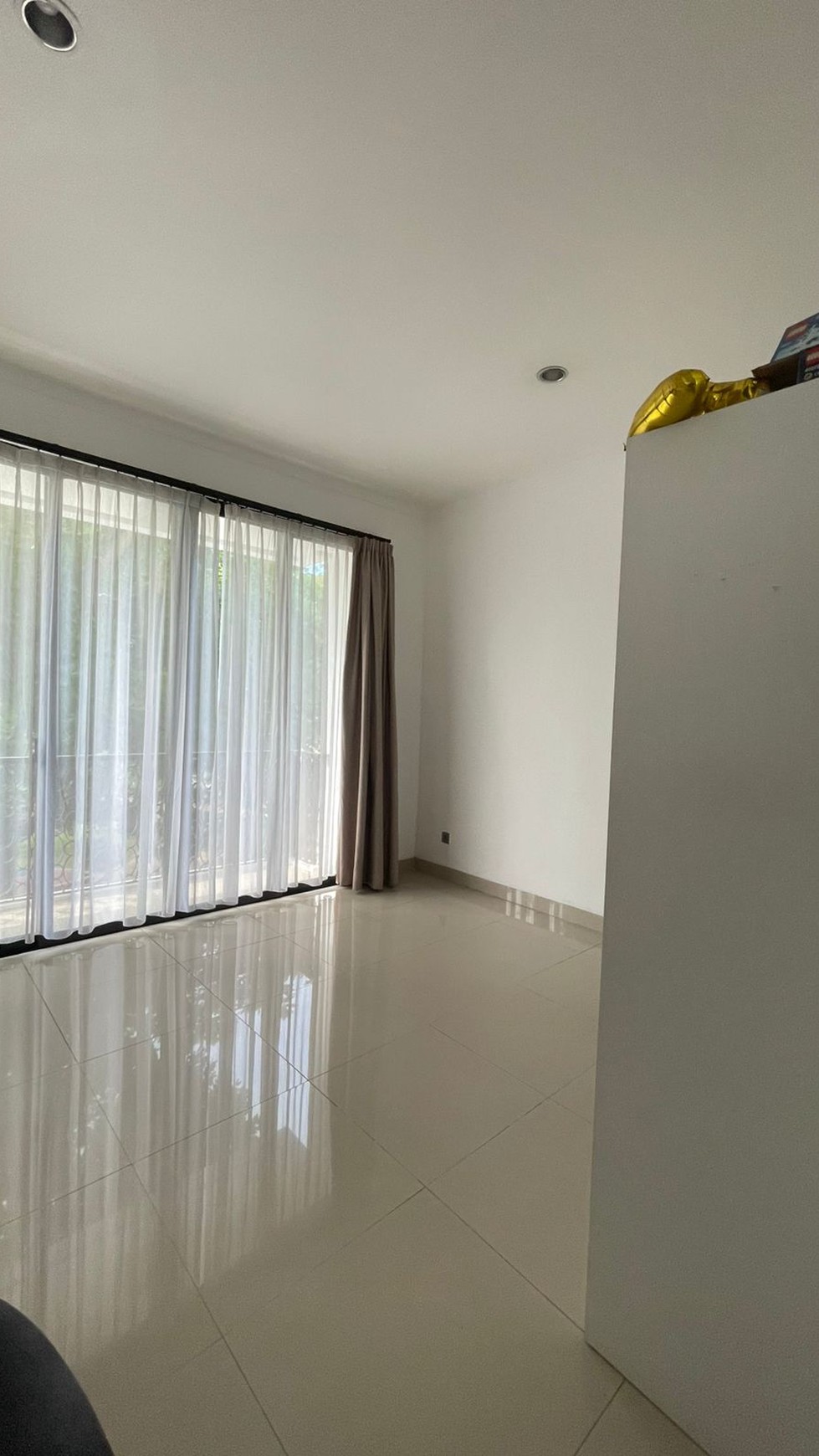 Disewakan Rumah Baru Modern Minimalis Lokasi Strategis di Bintaro 7