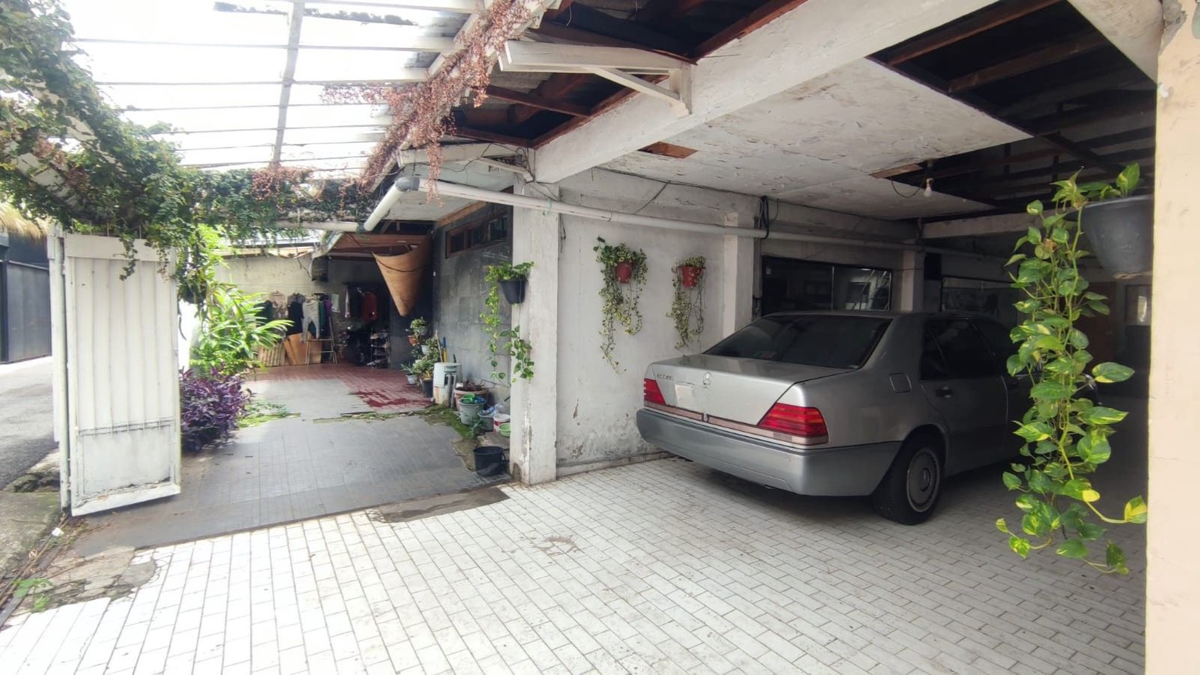 Rumah Hitung Tanah Area Cipete