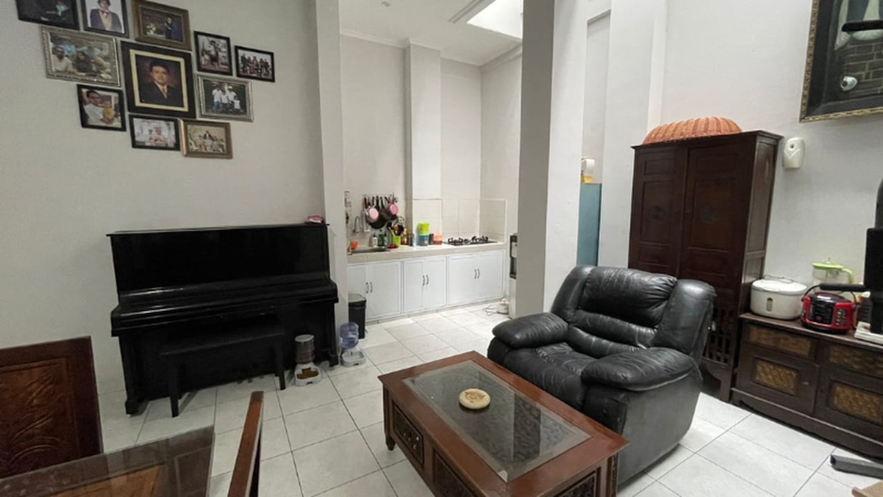 Rumah Hitung Tanah Area Cipete