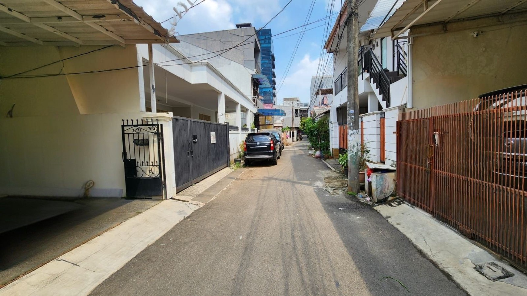 Rumah Hitung Tanah Area Cipete