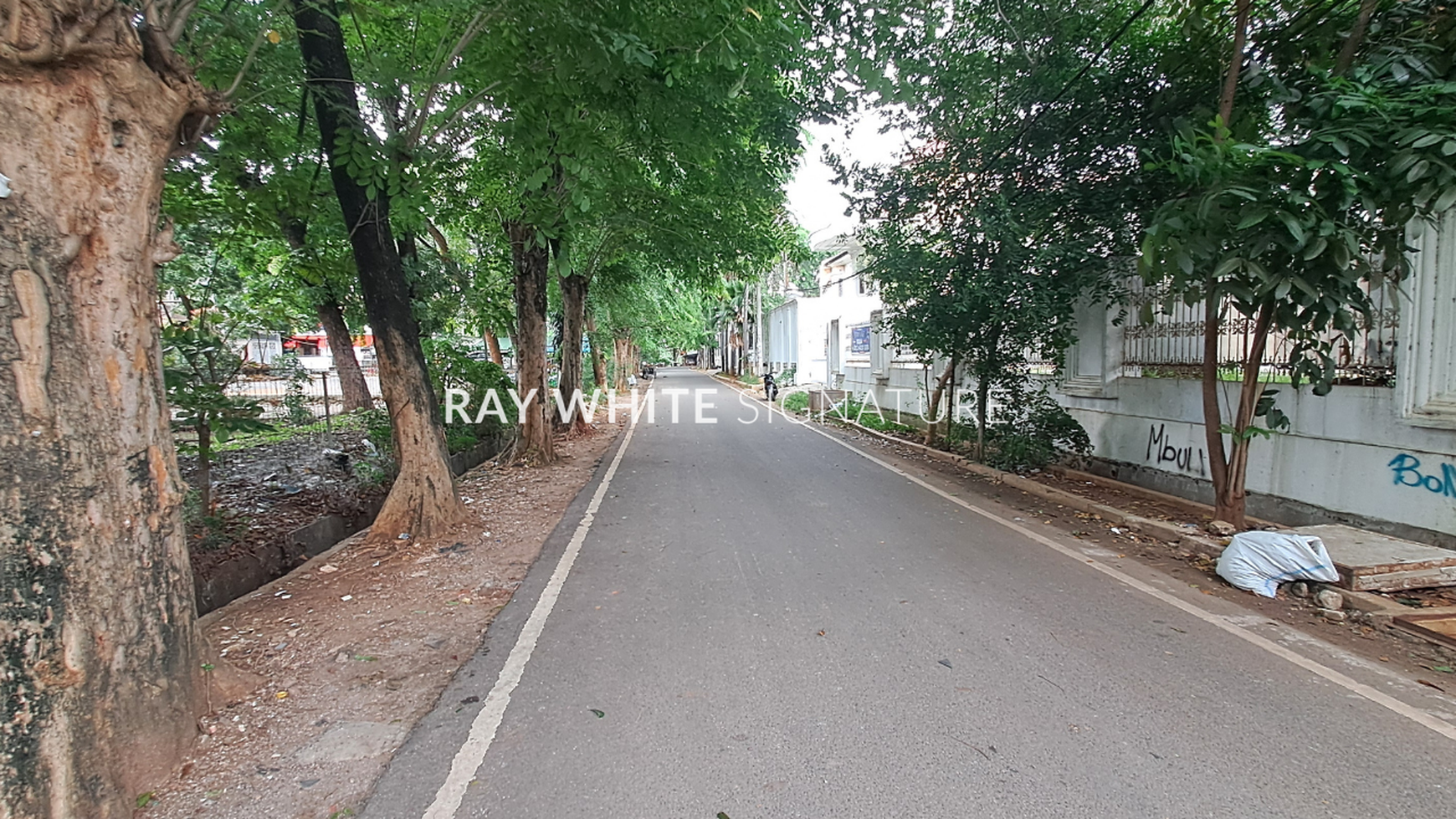 Rumah Hitung Tanah Area Cipete