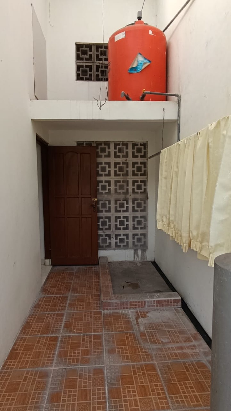 Sewa Rumah Asri Siap Huni Semi Furnished di Jalan Pesantren - Cimahi