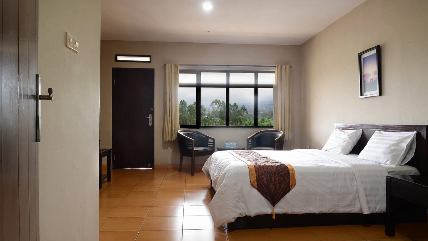 HOTEL DI LEMBANG BANDUNG, DEKAT FARM HOUSE, FLOATING MARKET, INVESTASI TERBAIK