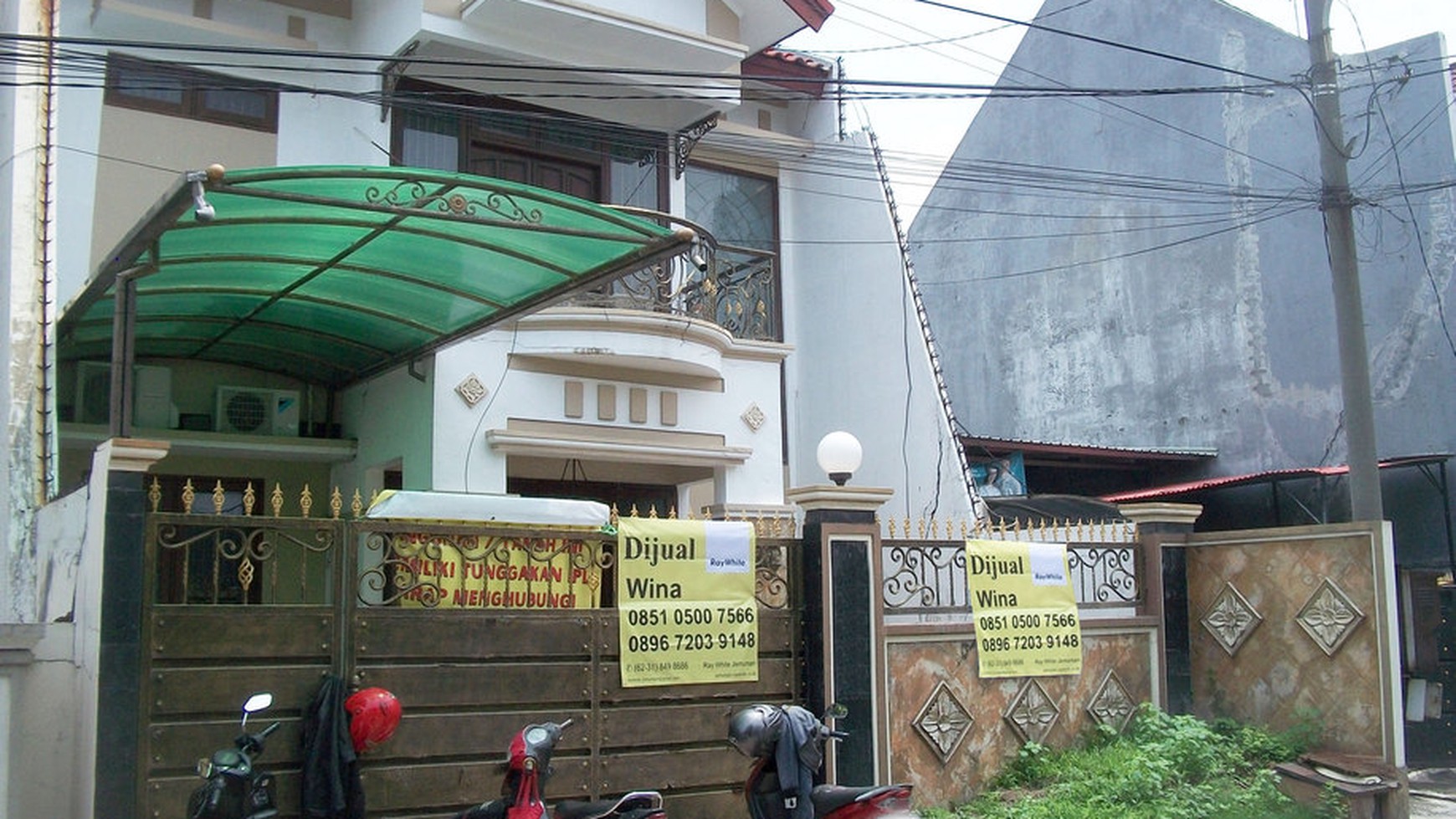 Rumah di Dharmahusada Mas Surabaya Timur, 2 Lantai, bisa untuk rumah tinggal / Kantor - WNA -