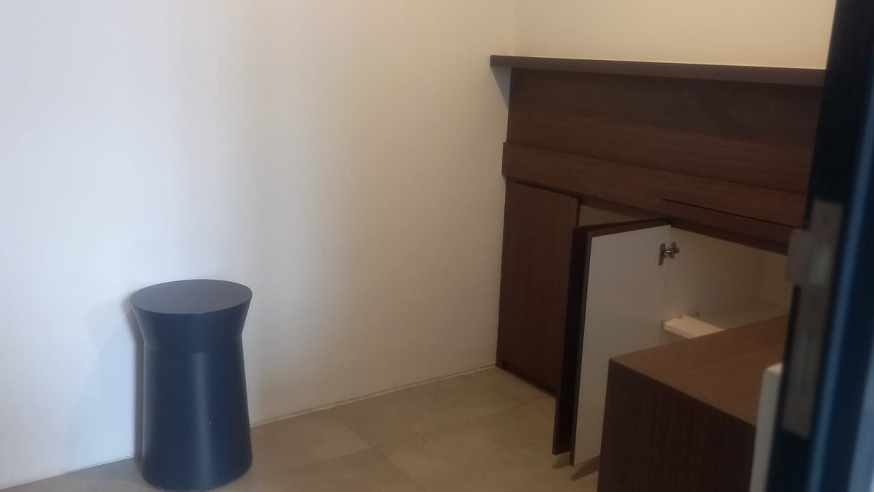 DIJUAL RUMAH FULL FURNISH DI FREJA SUITE BSD