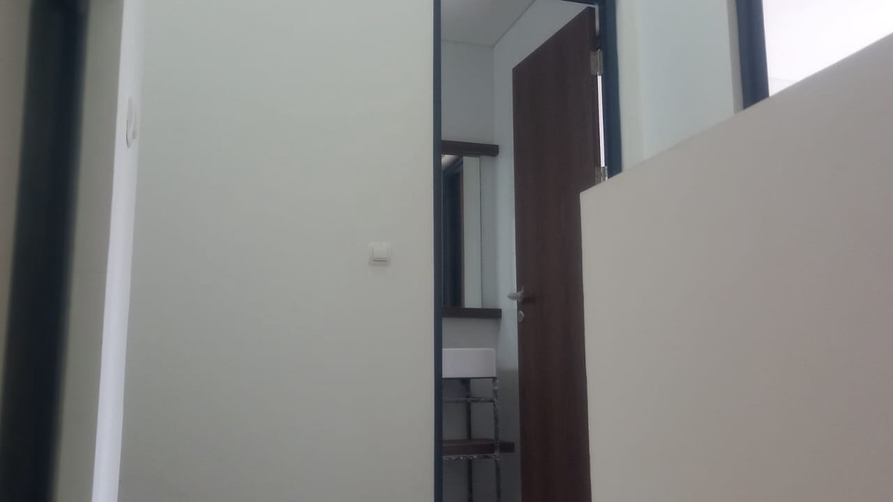DISEWAKAN RUMAH FULL FURNISH DI FREJA SUITE BSD