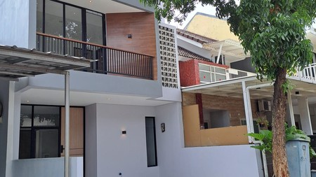 Rumah Baru 2 Lantai Siap Huni dan Strategis di Bintaro 