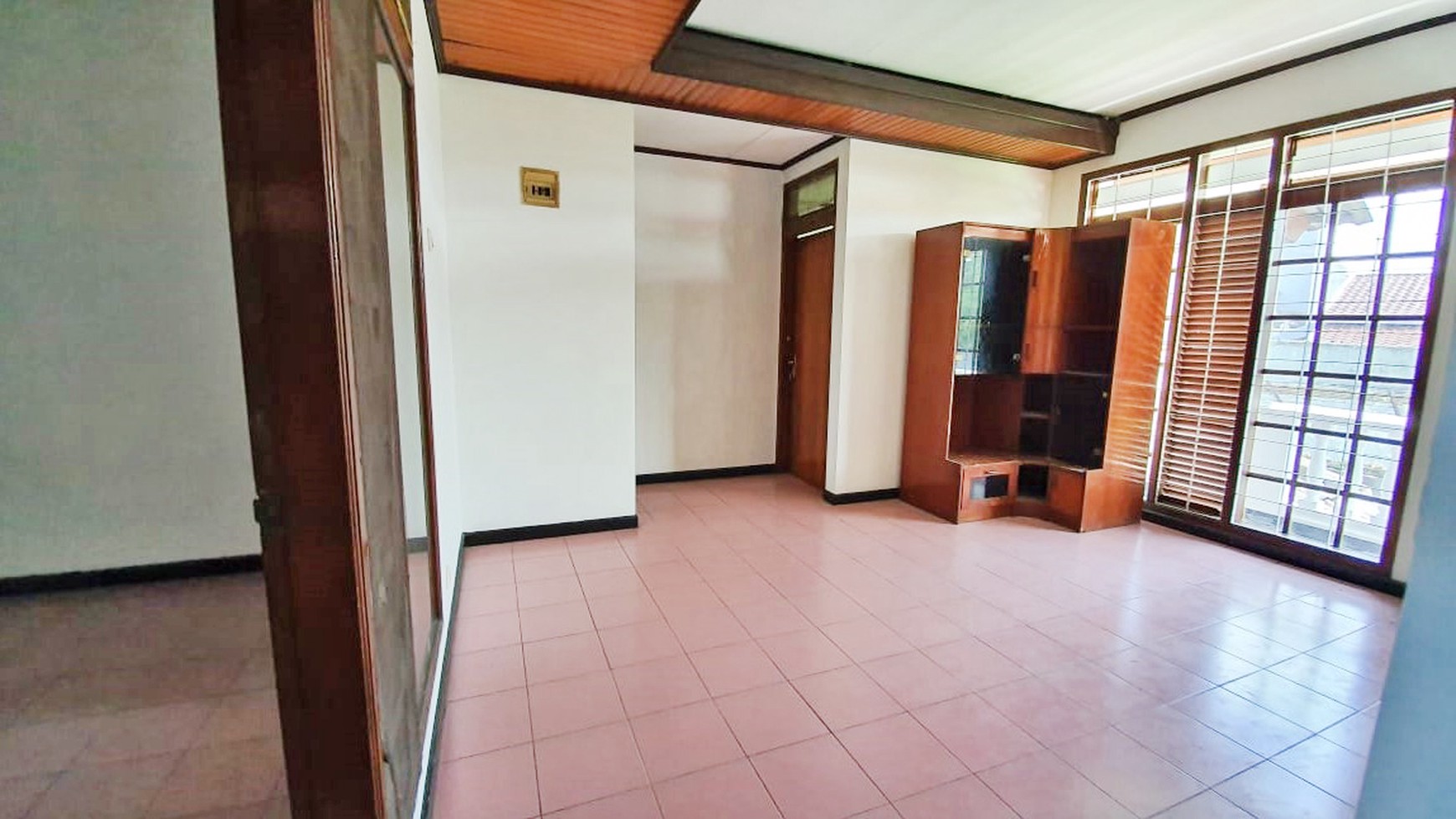 Rumah 2 lantai siap huni di Perum Citra Garden Kalideres 