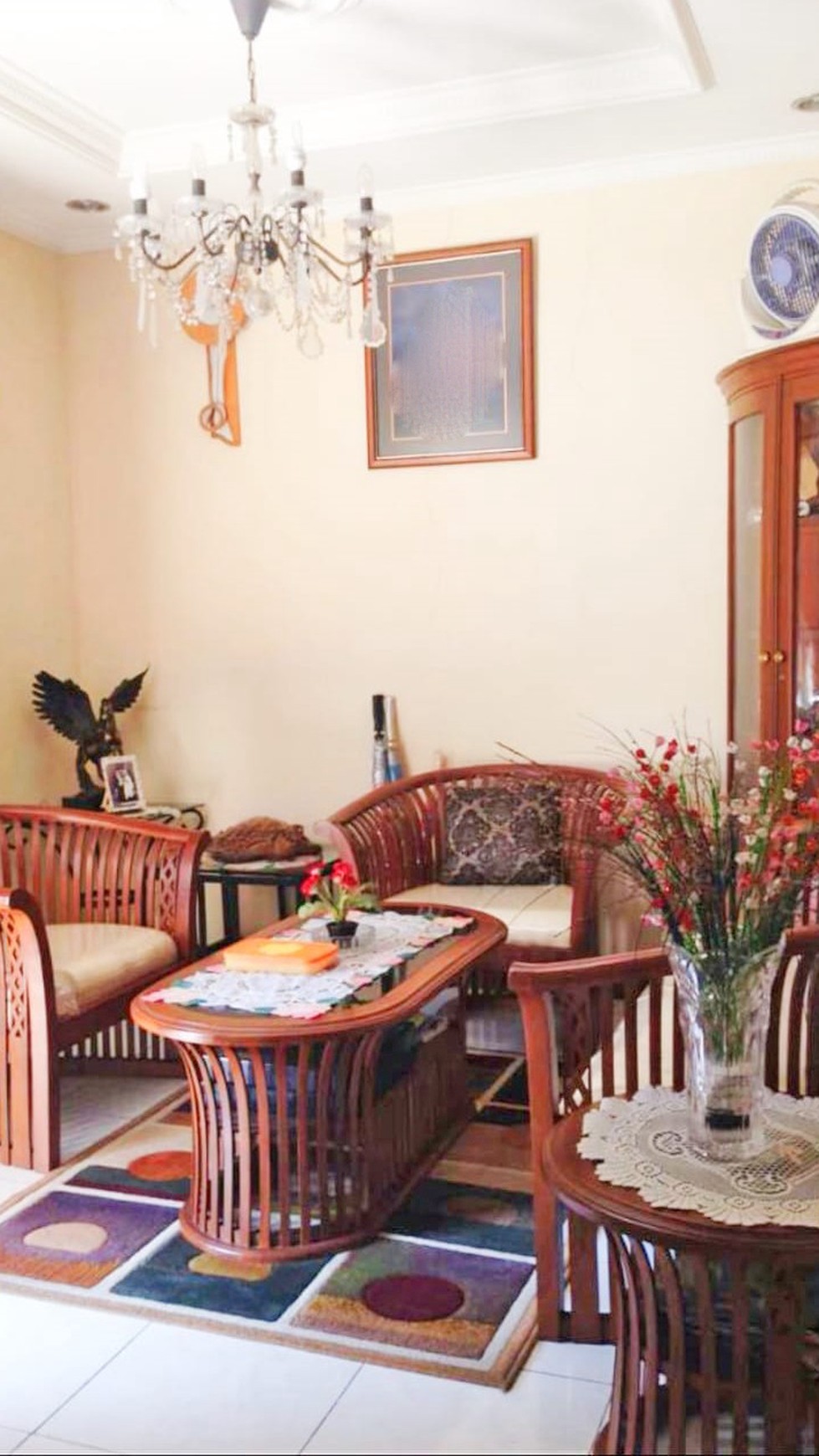 Rumah Luas di Mertilang Bintaro Sektor 9
