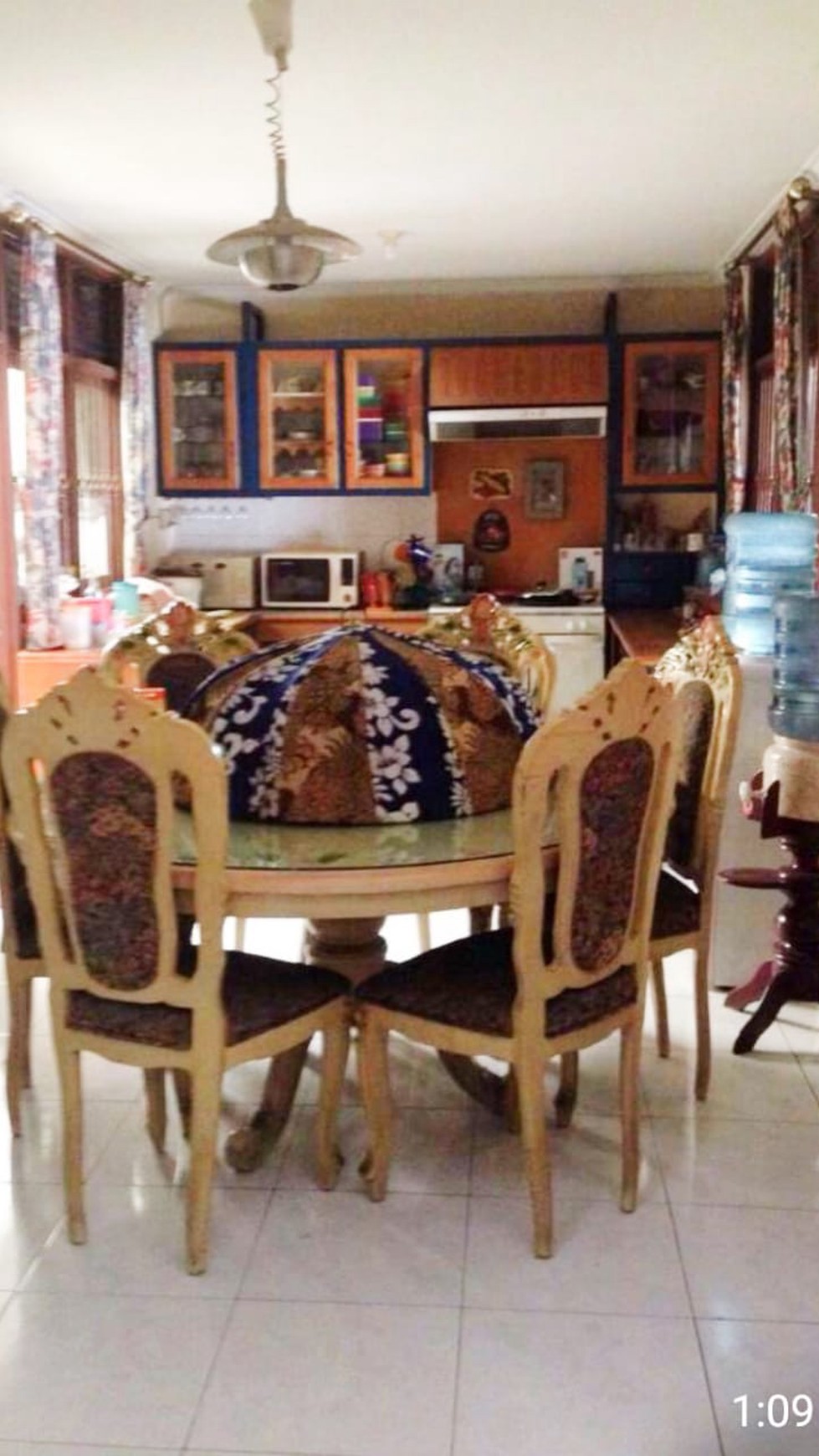 Rumah Luas di Mertilang Bintaro Sektor 9
