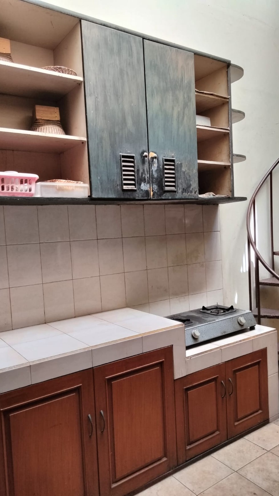 Rumah Luas di Mertilang Bintaro Sektor 9